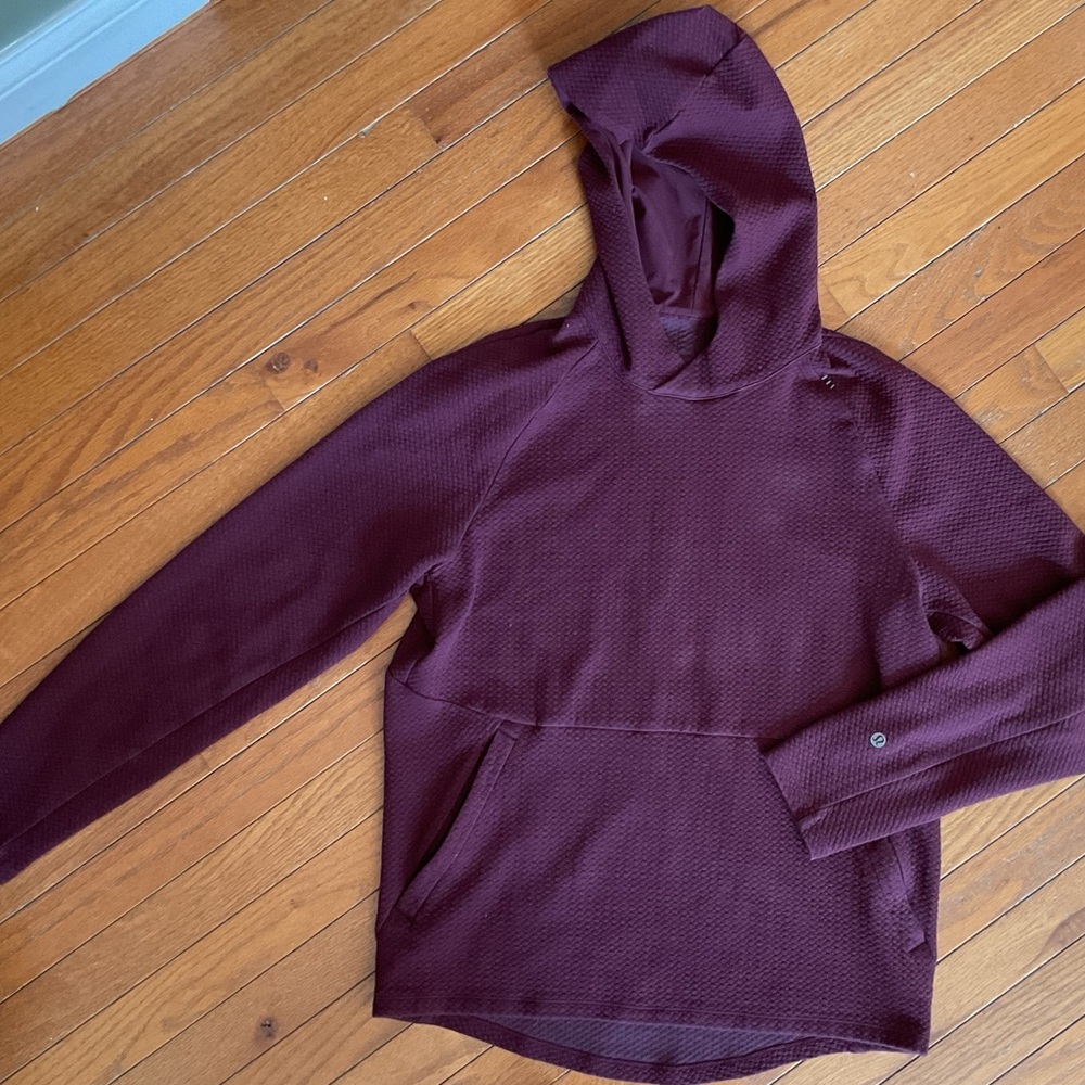 Lululemon Men’s Pullover Hoodie Burgundy Maroon Athletic Sweatshirt Size M, EUC
